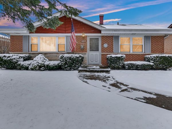 12210 S Harding Avenue , Alsip, IL 60803