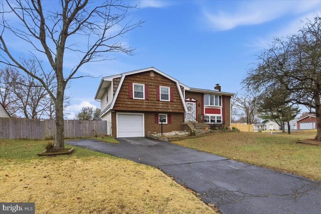 5923 Michael Road, Waldorf, MD 20601 Main Photo