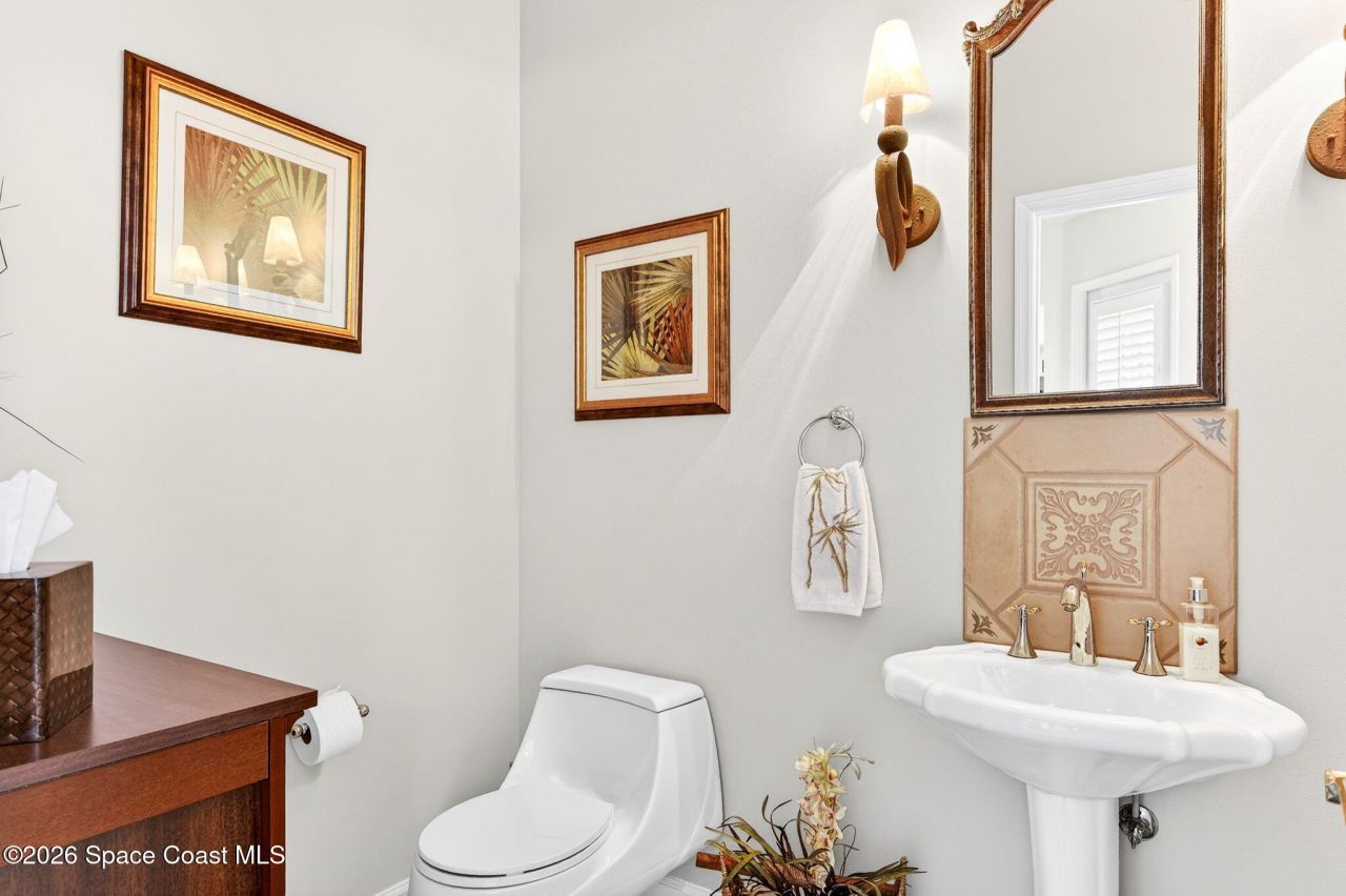 340 Newport Drive, Indialantic, FL 32903 Photo