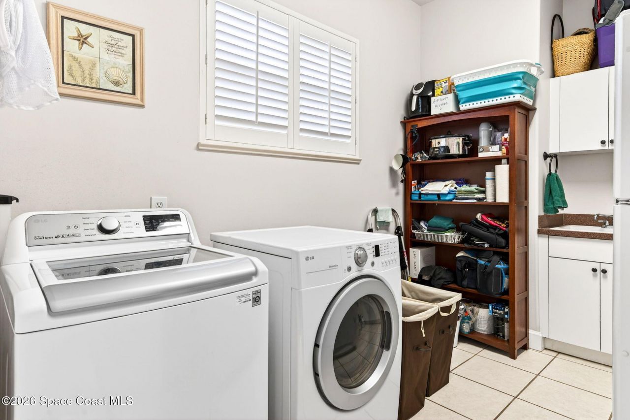 340 Newport Drive, Indialantic, FL 32903 Photo