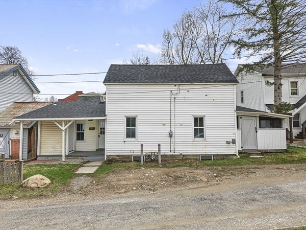 1 Noble Pl, Adams, MA 01220