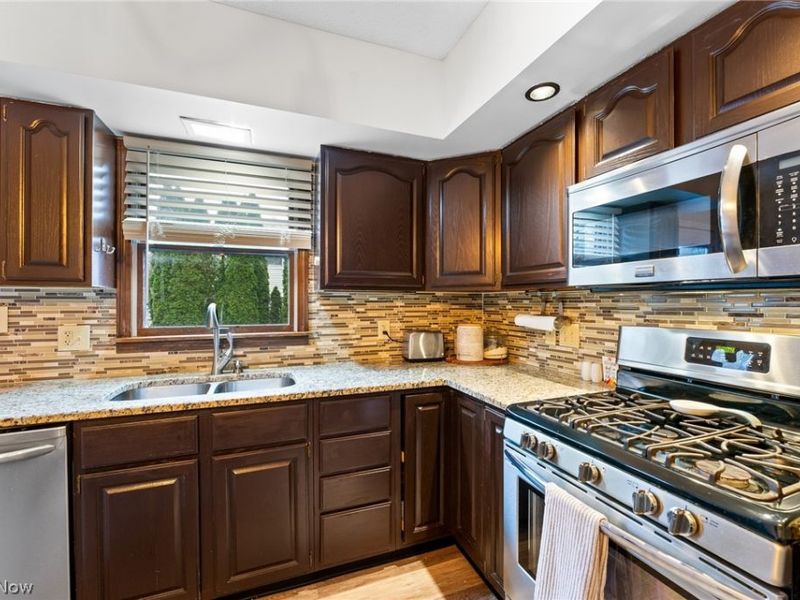 101 Delaware Avenue, Poland, OH 44514 Photo 8