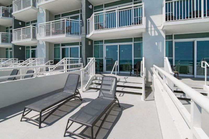 5300 N Ocean Blvd.  Photo 14