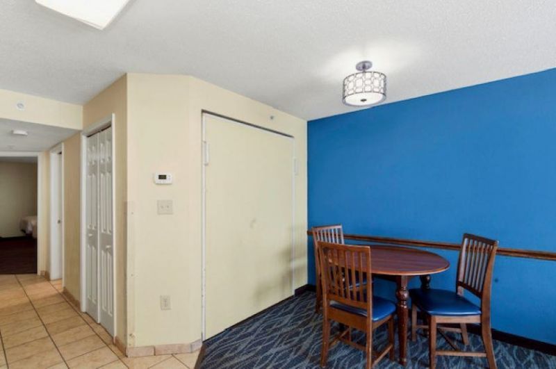 5300 N Ocean Blvd.  Photo 9