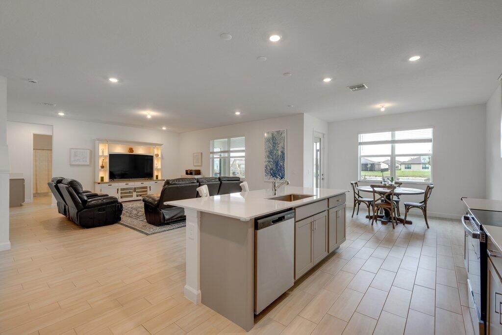 12328 SW Roma Circle, Port Saint Lucie, FL 34987 Photo