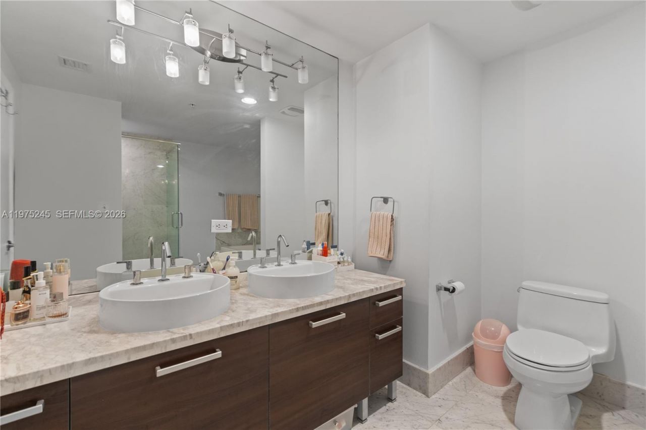 244 Biscayne Blvd , Unit 2410, Miami, FL 33132 Photo