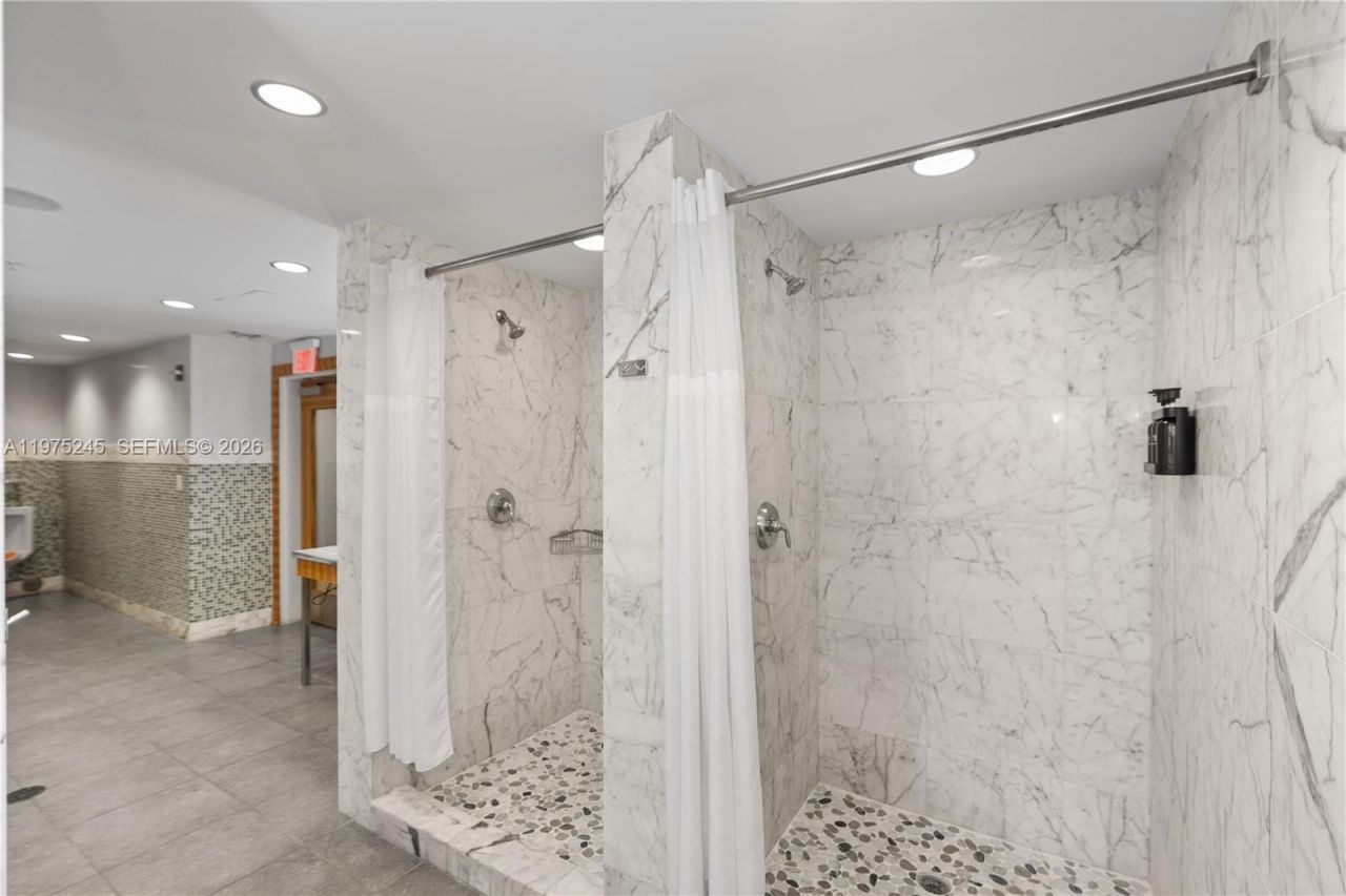 244 Biscayne Blvd , Unit 2410, Miami, FL 33132 Photo