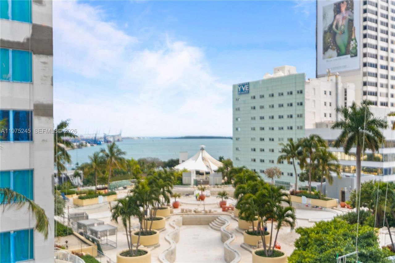 244 Biscayne Blvd , Unit 2410, Miami, FL 33132 Photo