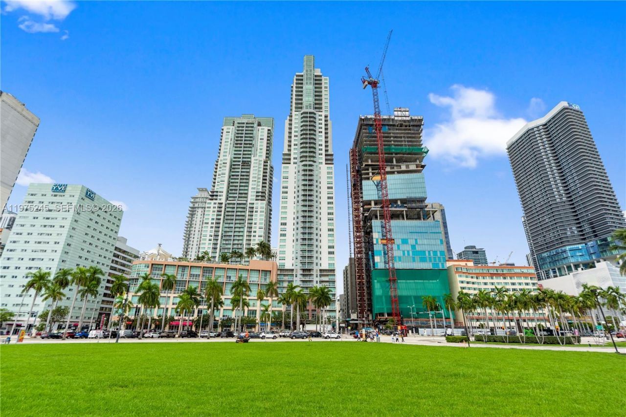 244 Biscayne Blvd , Unit 2410, Miami, FL 33132 Photo