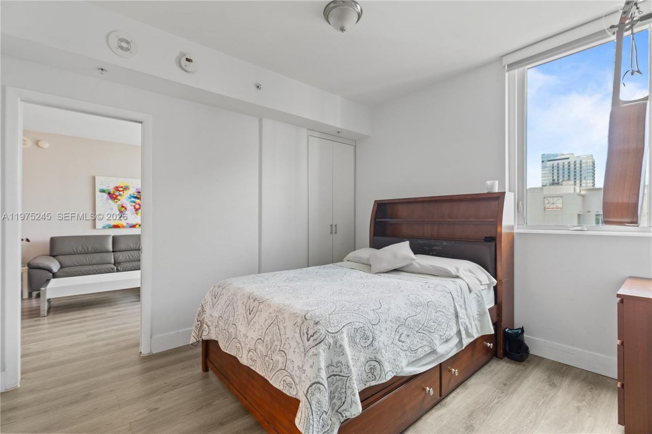 244 Biscayne Blvd , Unit 2410, Miami, FL 33132 Photo