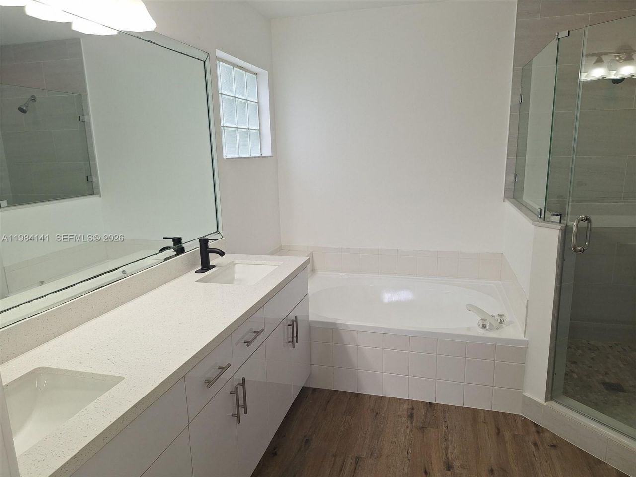 446 E Lakeside Cir , Sunrise, FL 33326 Photo