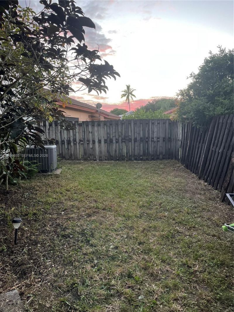 6201 Portsmouth Ln , Davie, FL 33331 Photo