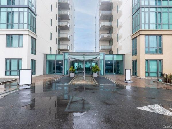 701 Ridge Hill Boulevard , Unit 8E, Yonkers, NY 10710