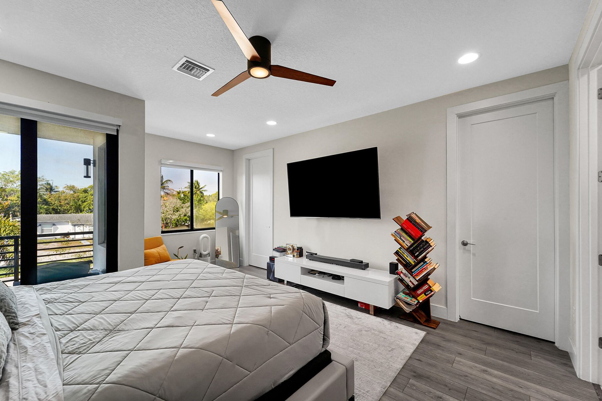 1410 SW 4th Avenue, Unit 1410, Fort Lauderdale, FL 33315 Photo