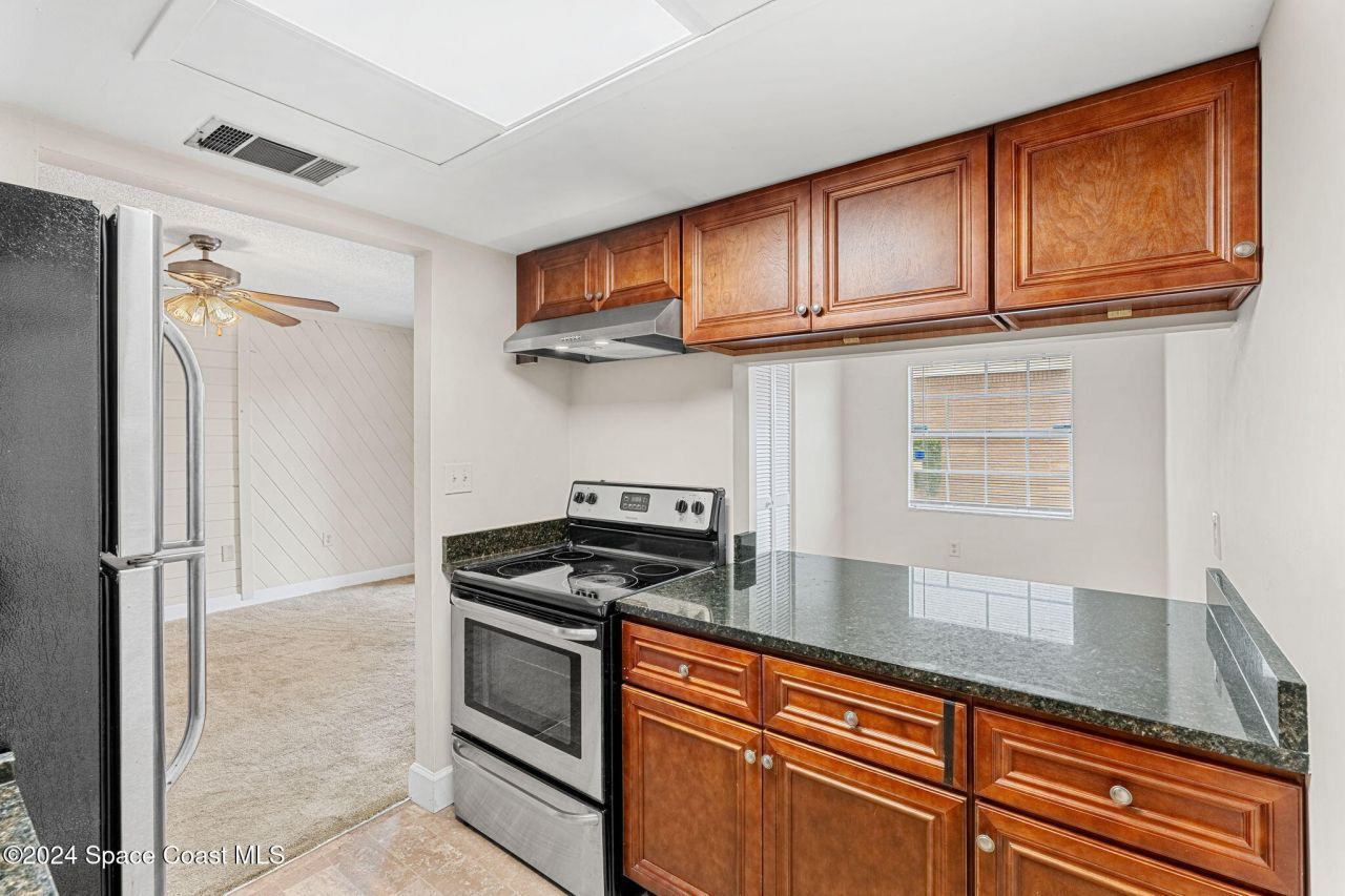 132 Bristol Court , Melbourne, FL 32935 Photo