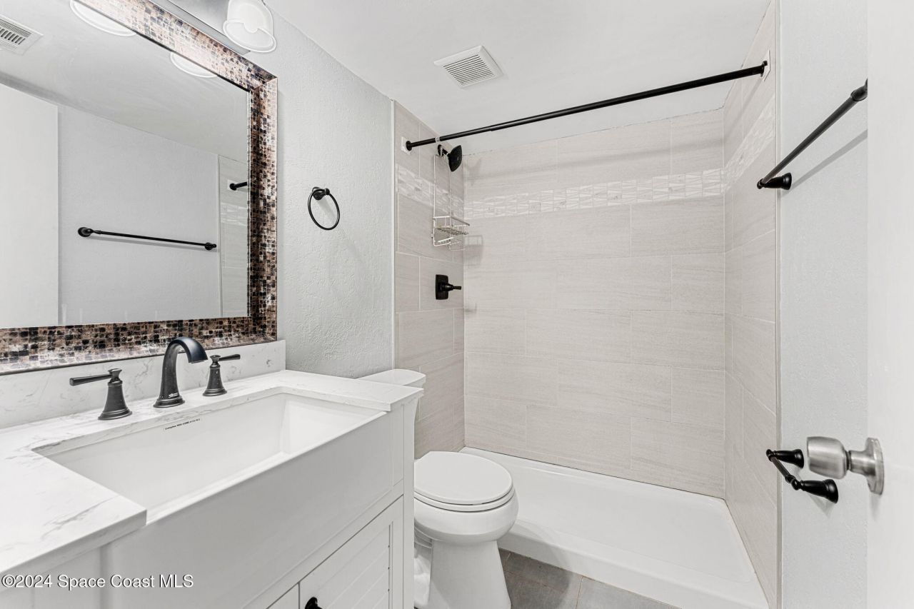 132 Bristol Court , Melbourne, FL 32935 Photo