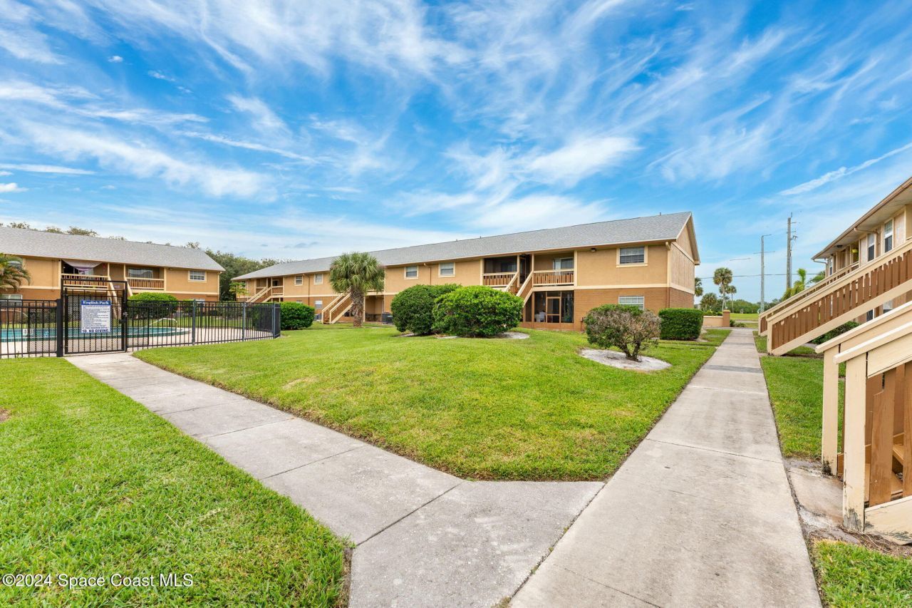 132 Bristol Court , Melbourne, FL 32935 Photo