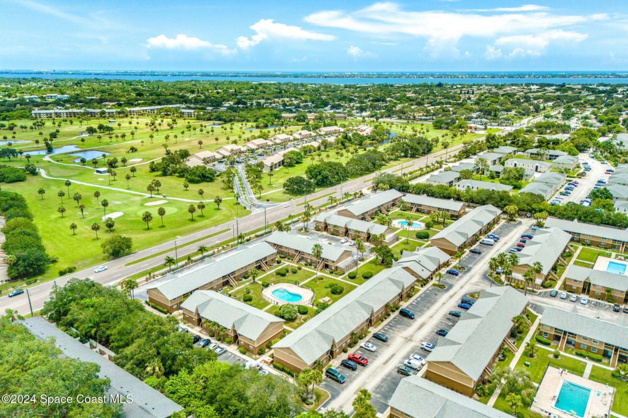 132 Bristol Court , Melbourne, FL 32935 Photo