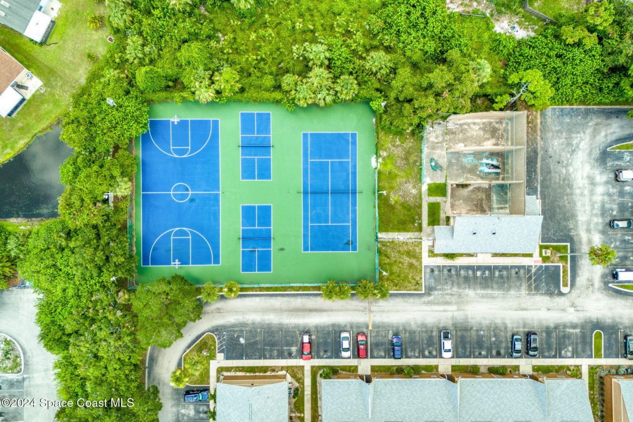 132 Bristol Court , Melbourne, FL 32935 Photo