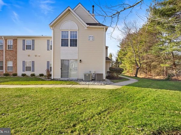 202 B ARROWWOOD COURT, MOUNT LAUREL, NJ 08054