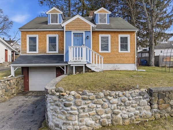 14 Bellevue Ave, Ware, MA 01082