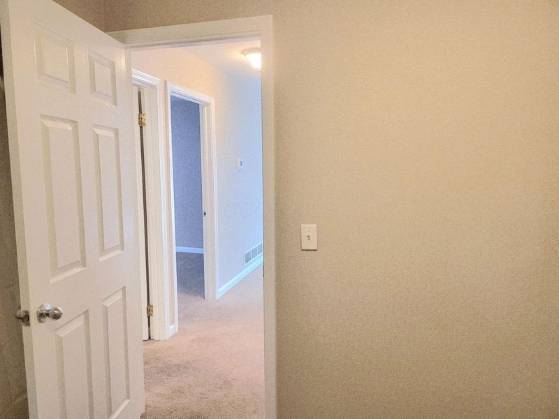 4530 Amesbury Road, Columbus, OH 43227 Photo 10