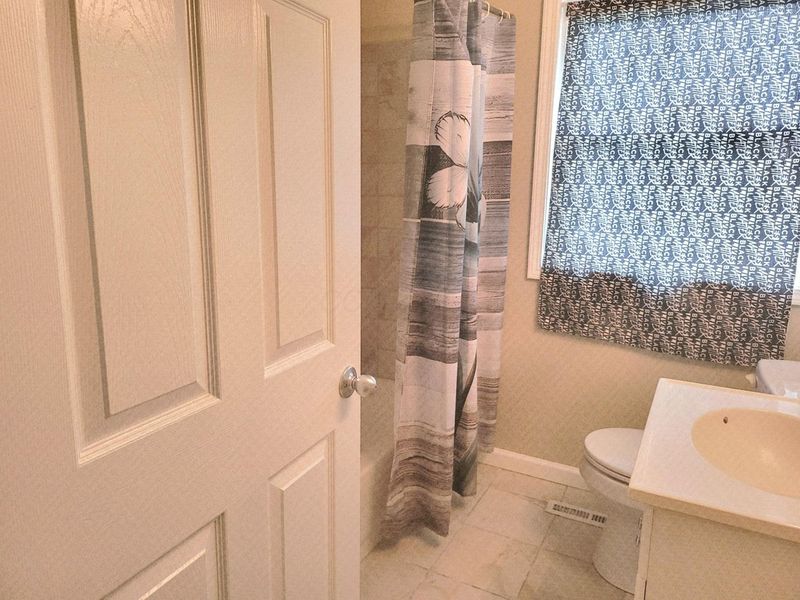 4530 Amesbury Road, Columbus, OH 43227 Photo 12