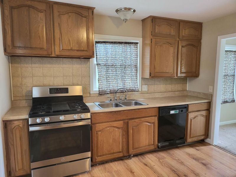 4530 Amesbury Road, Columbus, OH 43227 Photo 14