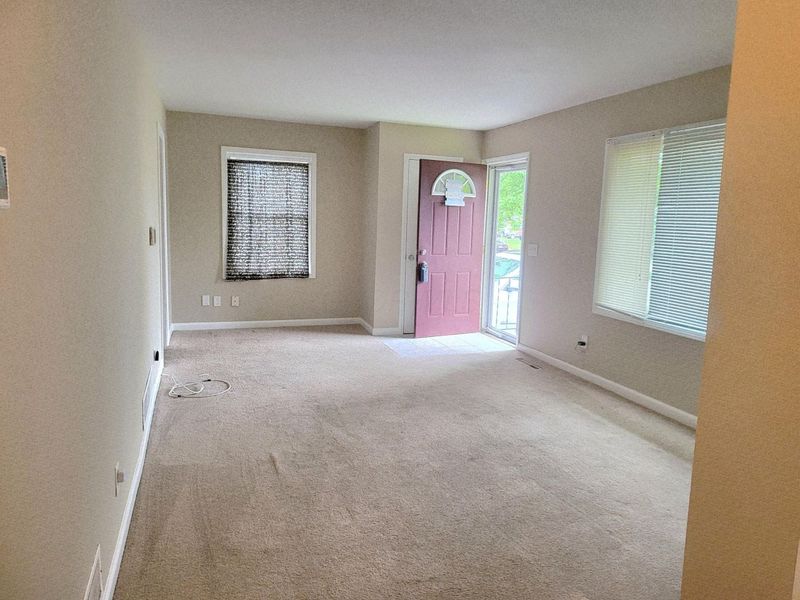 4530 Amesbury Road, Columbus, OH 43227 Photo 3