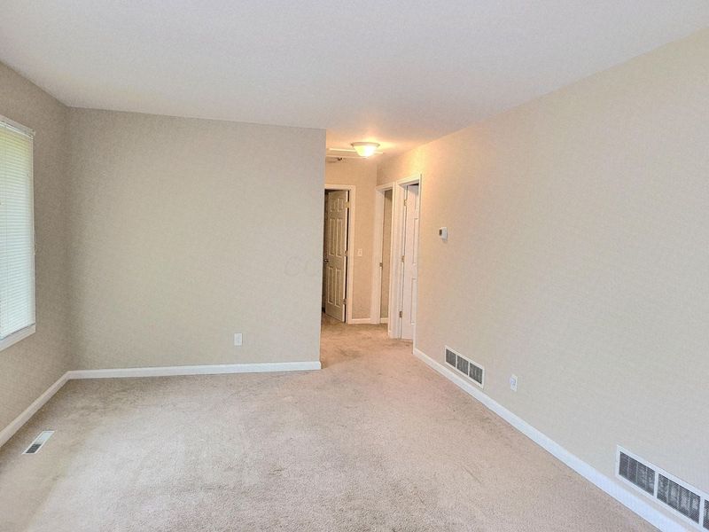 4530 Amesbury Road, Columbus, OH 43227 Photo 5