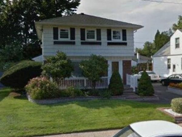 55 Harriet Avenue , Hempstead, NY 11550