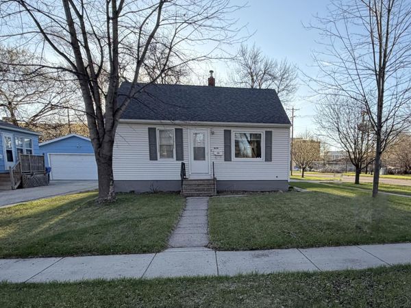1630 14th Street S, Fargo, ND 58103