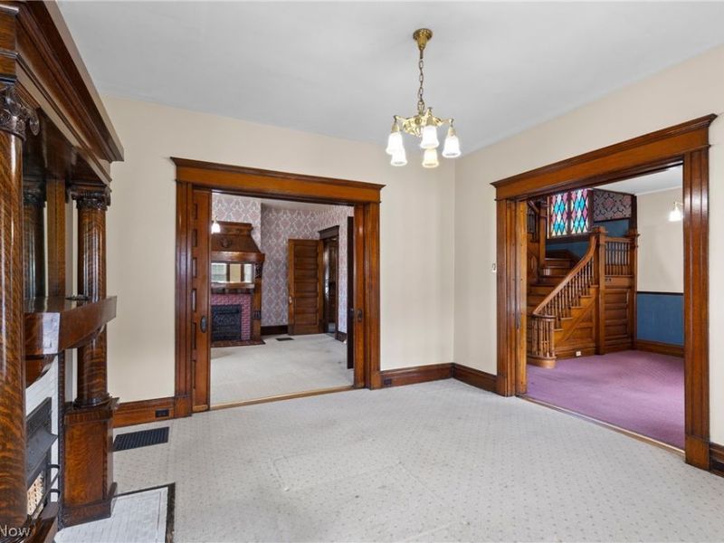 894 National Road, Bridgeport, OH 43912 Photo 9