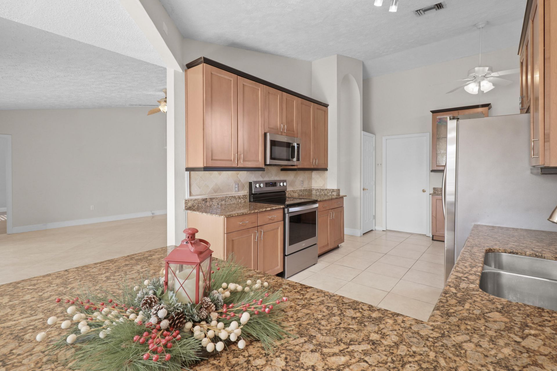 152 NE Twylite Terrace, Port Saint Lucie, FL 34983 Photo