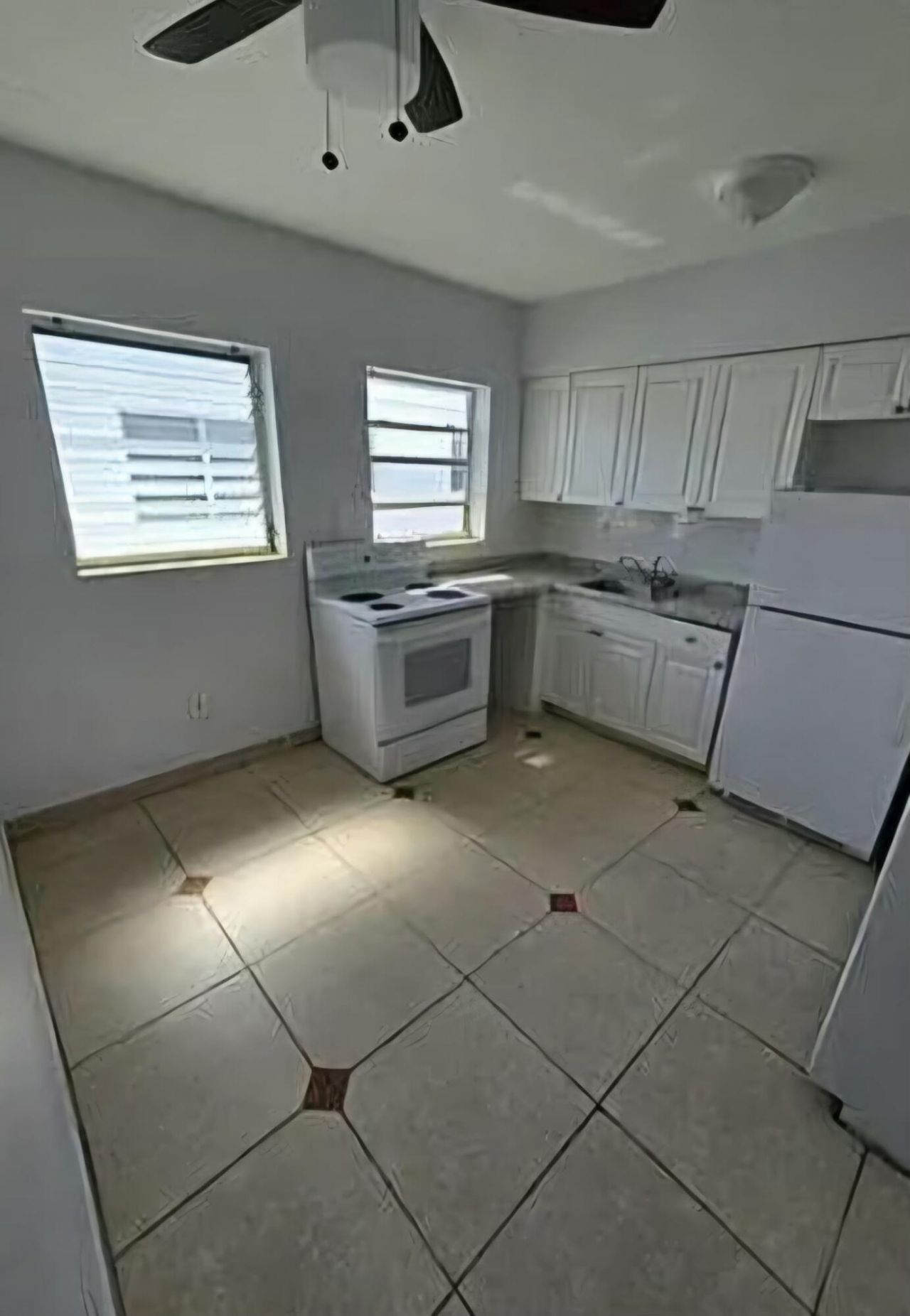 1440 NE 171st Street, Unit 4, North Miami Beach, FL 33162 Photo
