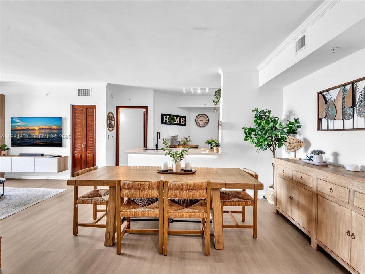 17150 N Bay Rd, Unit 2205, Sunny Isles Beach, FL 33160 Photo