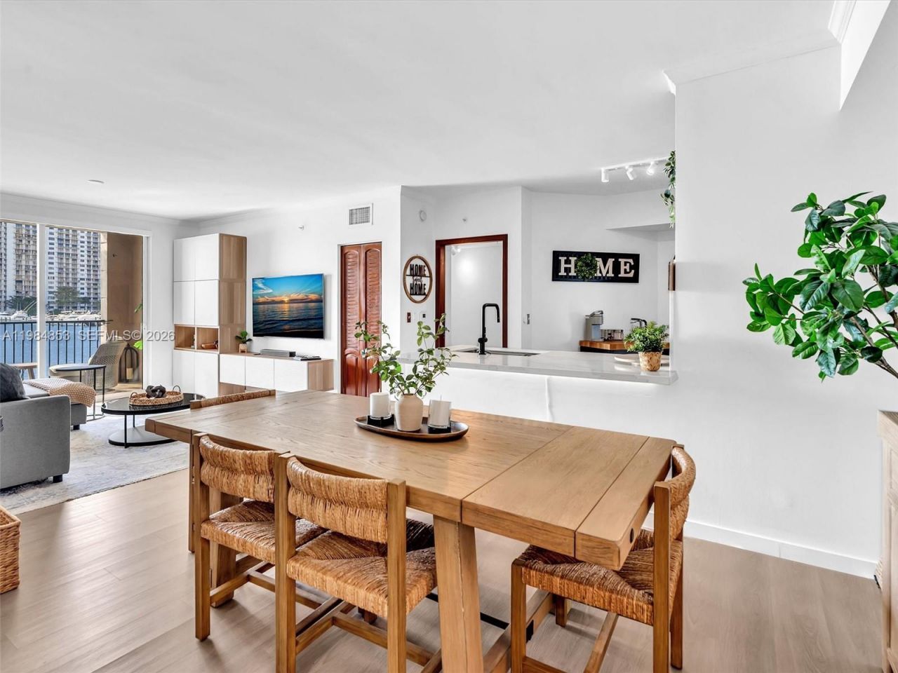 17150 N Bay Rd, Unit 2205, Sunny Isles Beach, FL 33160 Photo