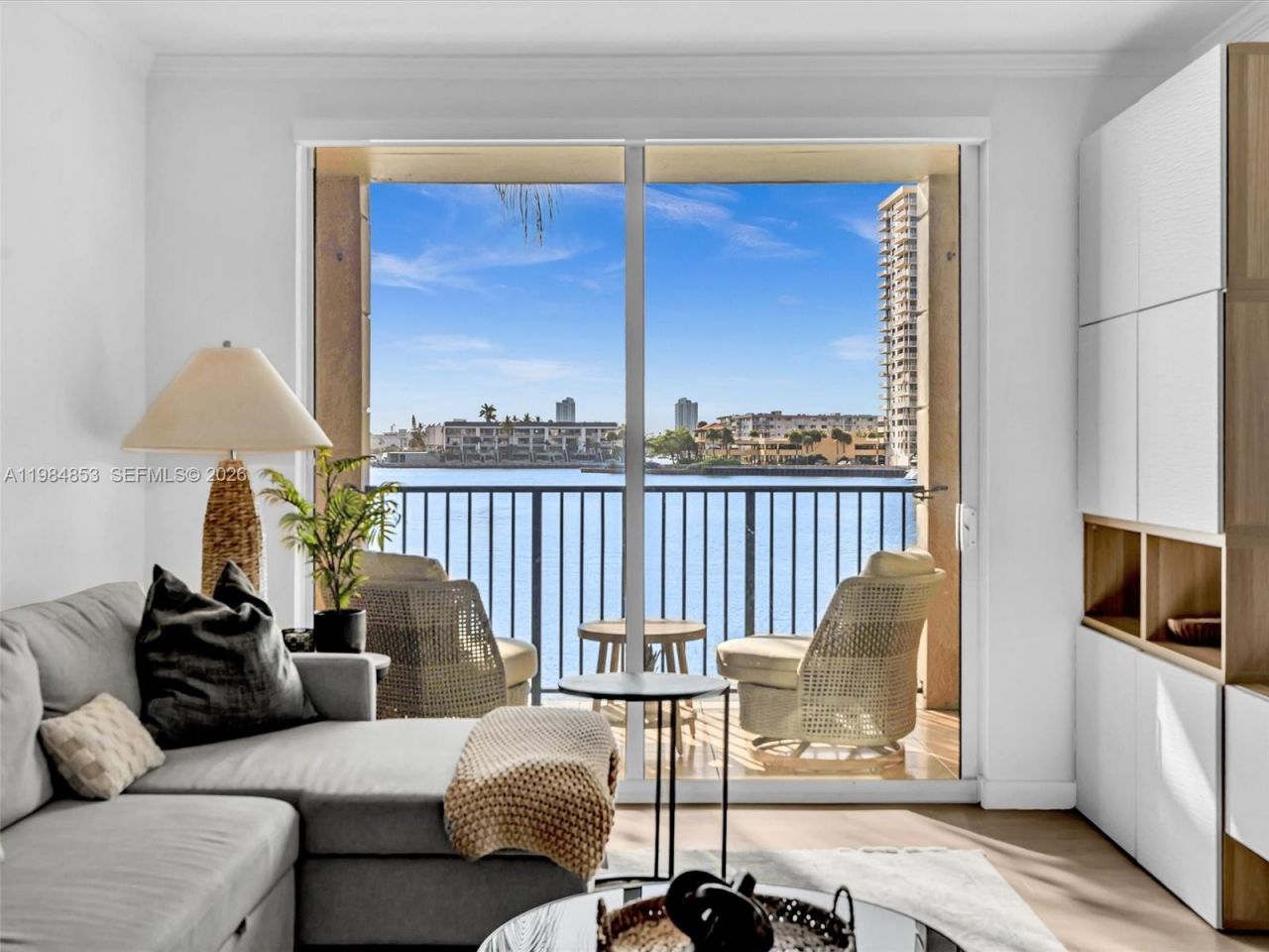 17150 N Bay Rd, Unit 2205, Sunny Isles Beach, FL 33160 Photo