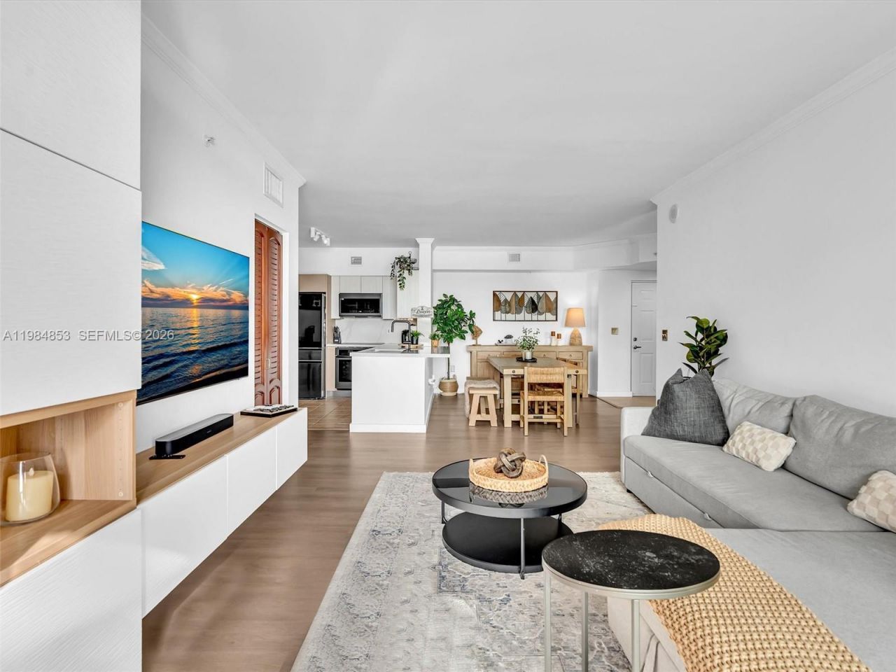 17150 N Bay Rd, Unit 2205, Sunny Isles Beach, FL 33160 Photo