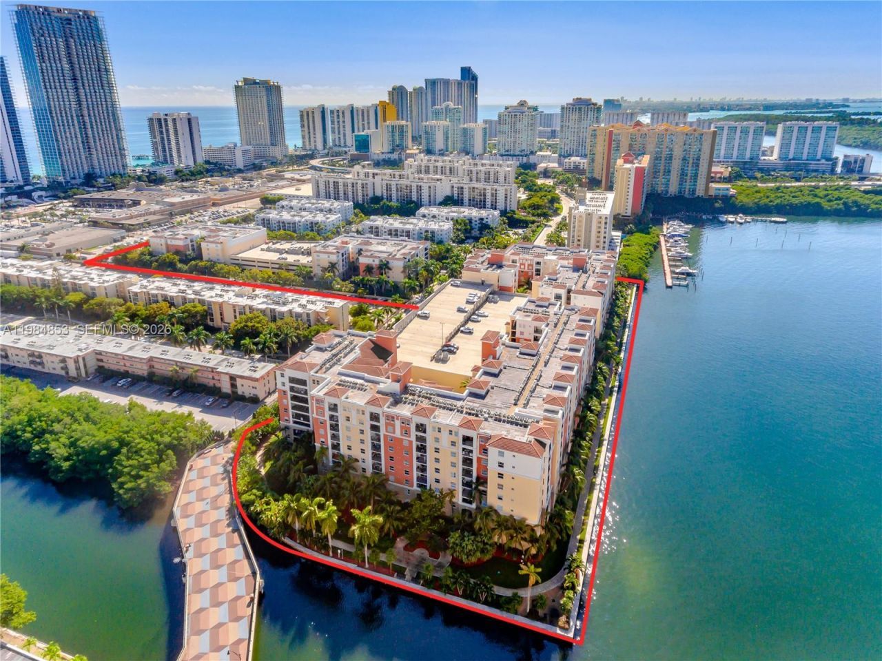 17150 N Bay Rd, Unit 2205, Sunny Isles Beach, FL 33160 Photo