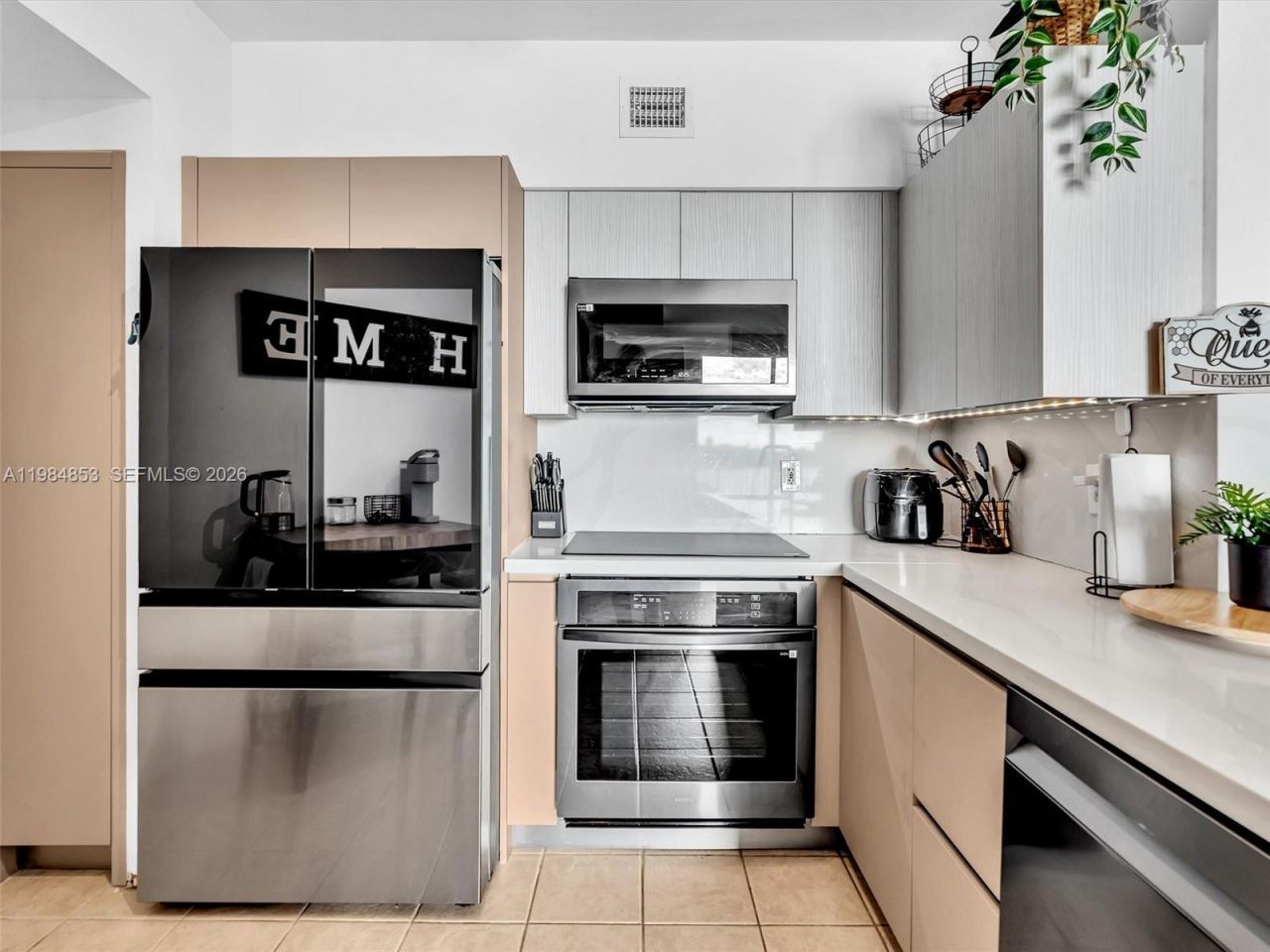 17150 N Bay Rd, Unit 2205, Sunny Isles Beach, FL 33160 Photo