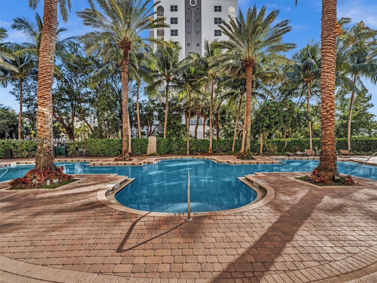 17150 N Bay Rd, Unit 2205, Sunny Isles Beach, FL 33160 Photo