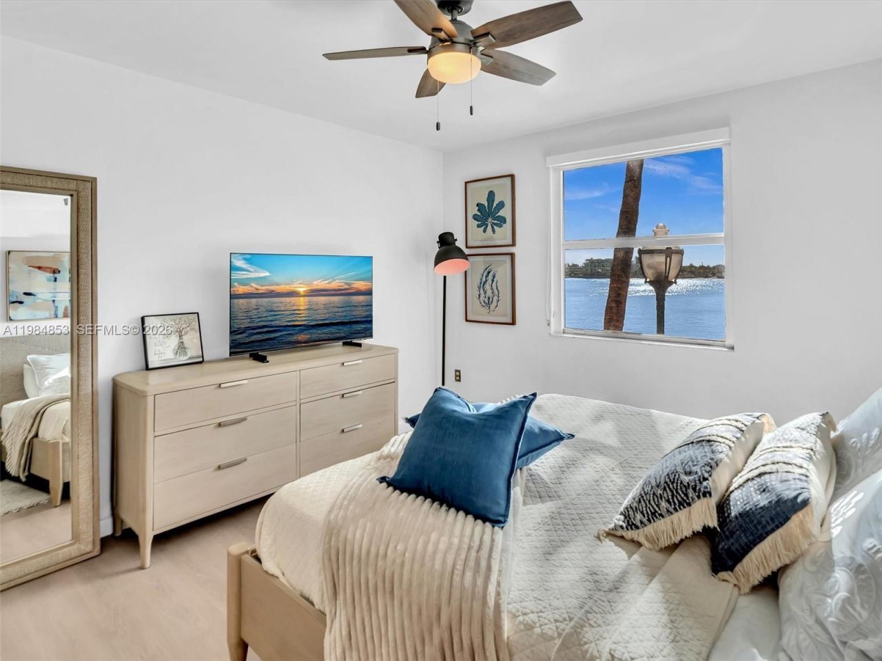 17150 N Bay Rd, Unit 2205, Sunny Isles Beach, FL 33160 Photo