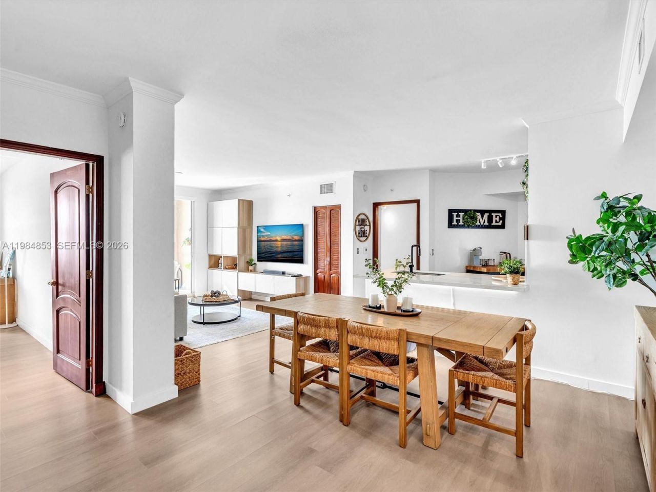 17150 N Bay Rd, Unit 2205, Sunny Isles Beach, FL 33160 Photo