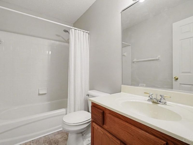 4931 N Arbor Woods Court, Unit 105, Green Township, OH 45248 Photo 14