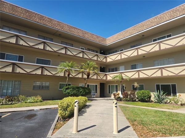 2464 AUSTRALIA WAY E, Unit 62, CLEARWATER, FL 33763