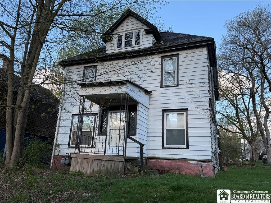 37 Sturges Street, Jamestown, NY 14701 Main Photo