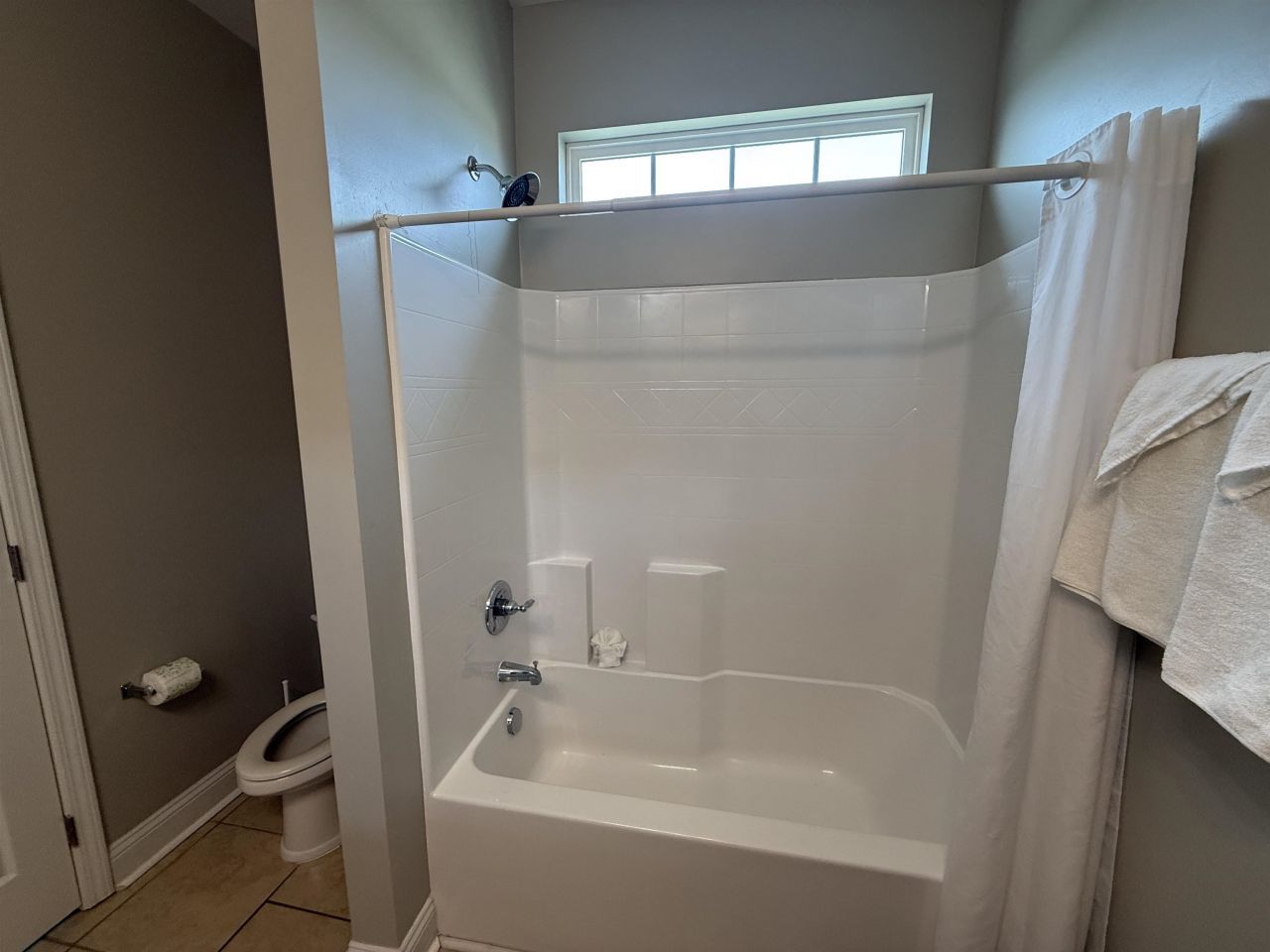 2200 Mystic Ln. Photo 10