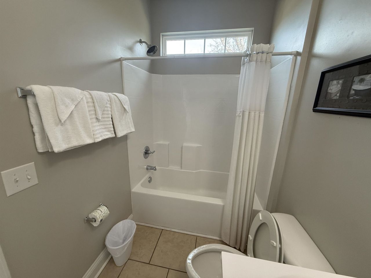 2200 Mystic Ln. Photo 13