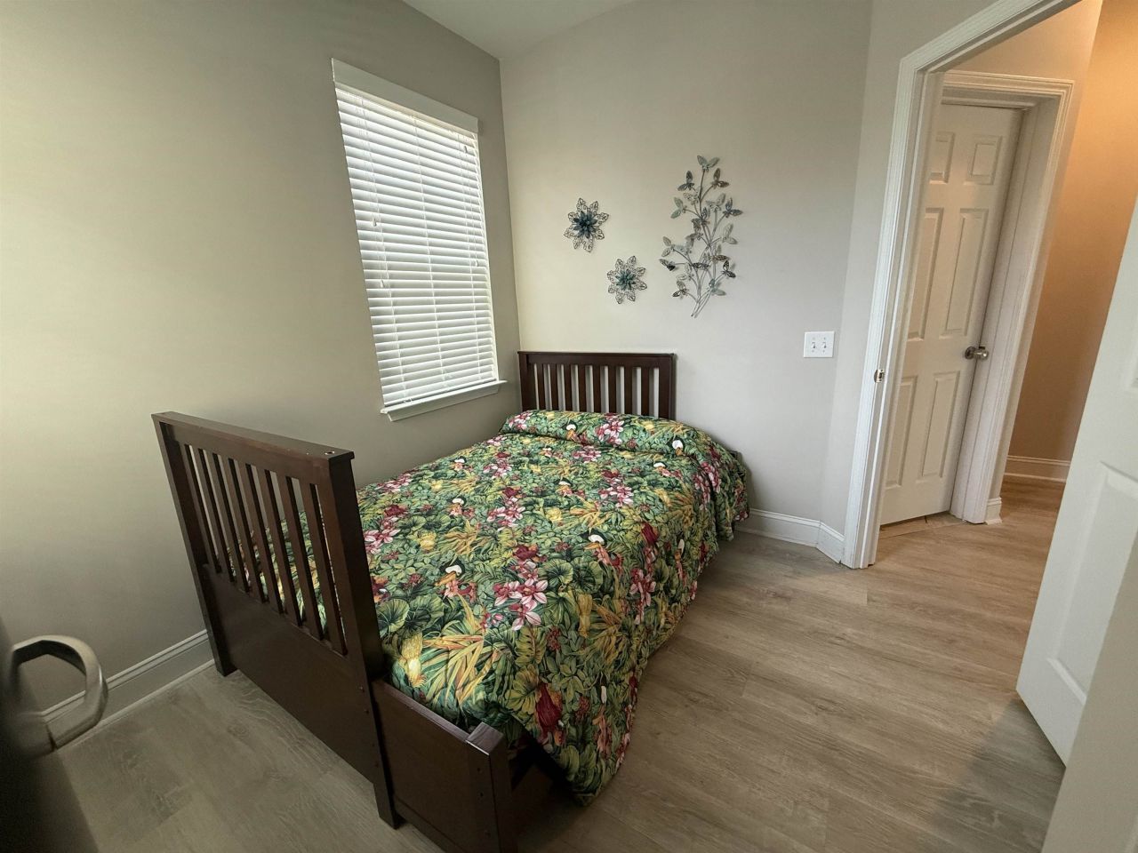 2200 Mystic Ln. Photo 14